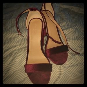 Burgundy wedge heels
